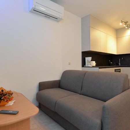 Apartments Elvis 1299 เวอร์ซาร์ ภายนอก รูปภาพ