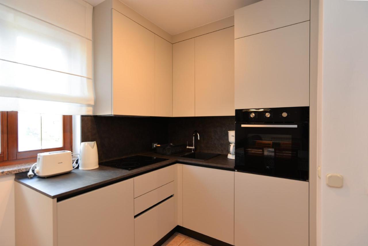 Apartments Elvis 1299 เวอร์ซาร์ ภายนอก รูปภาพ