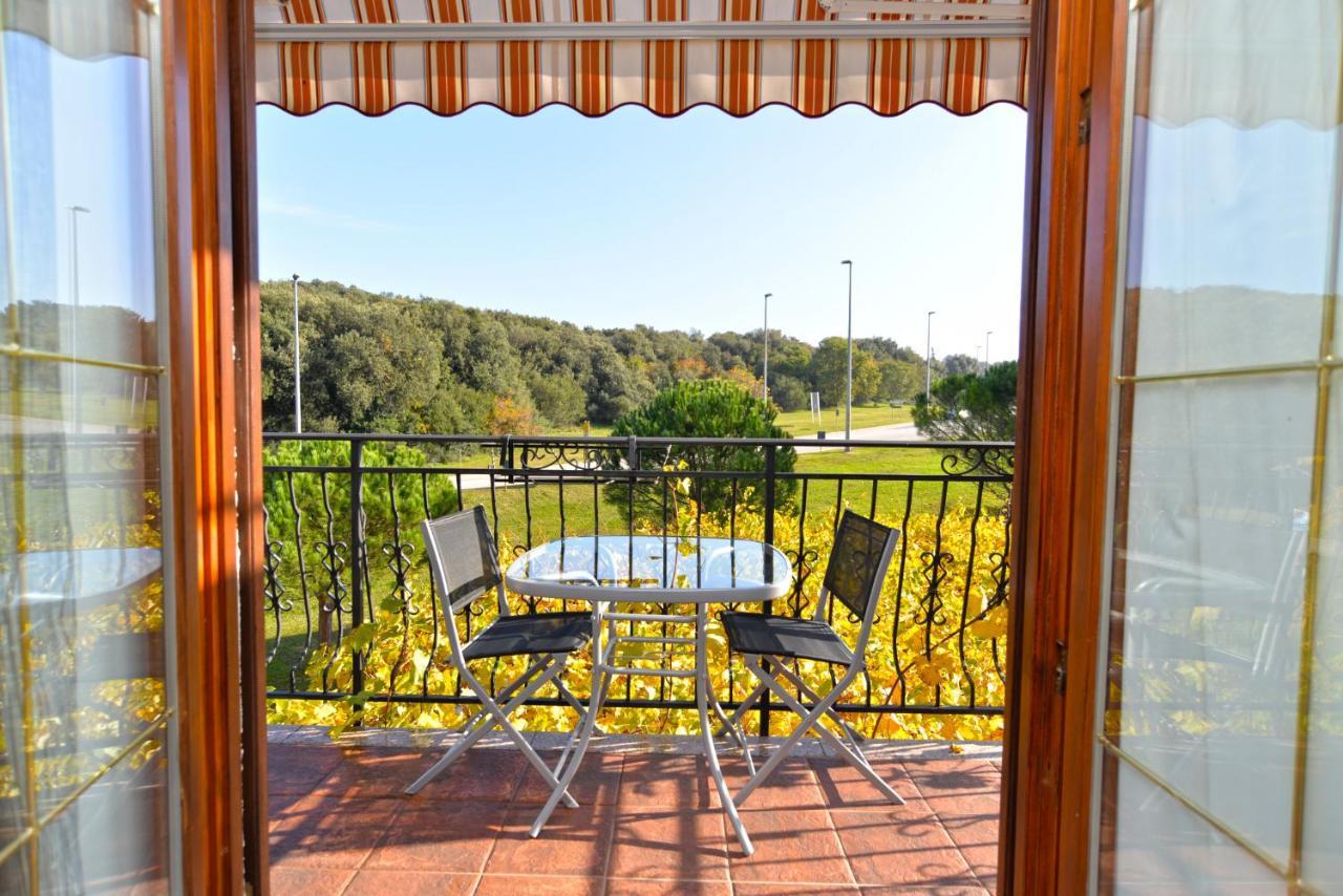 Apartments Elvis 1299 เวอร์ซาร์ ภายนอก รูปภาพ