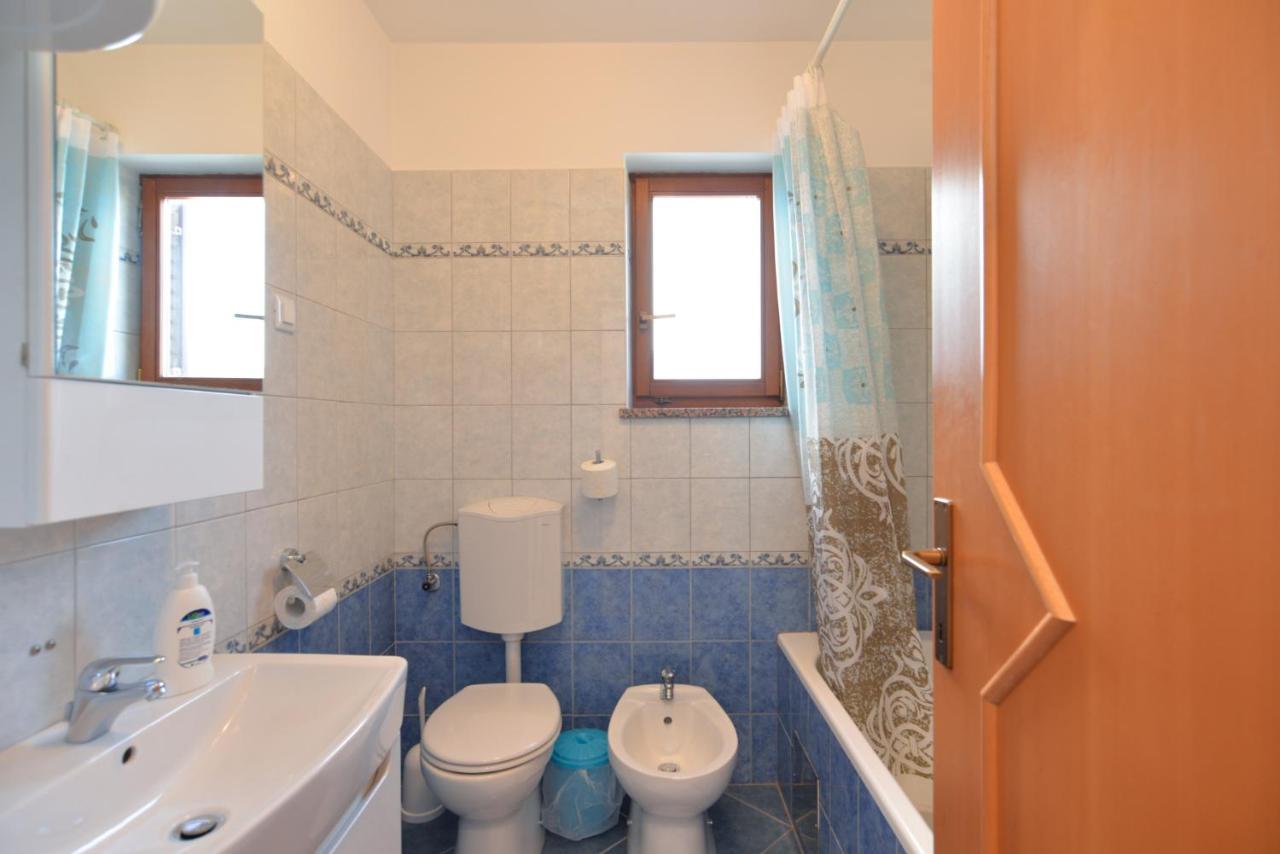 Apartments Elvis 1299 เวอร์ซาร์ ภายนอก รูปภาพ