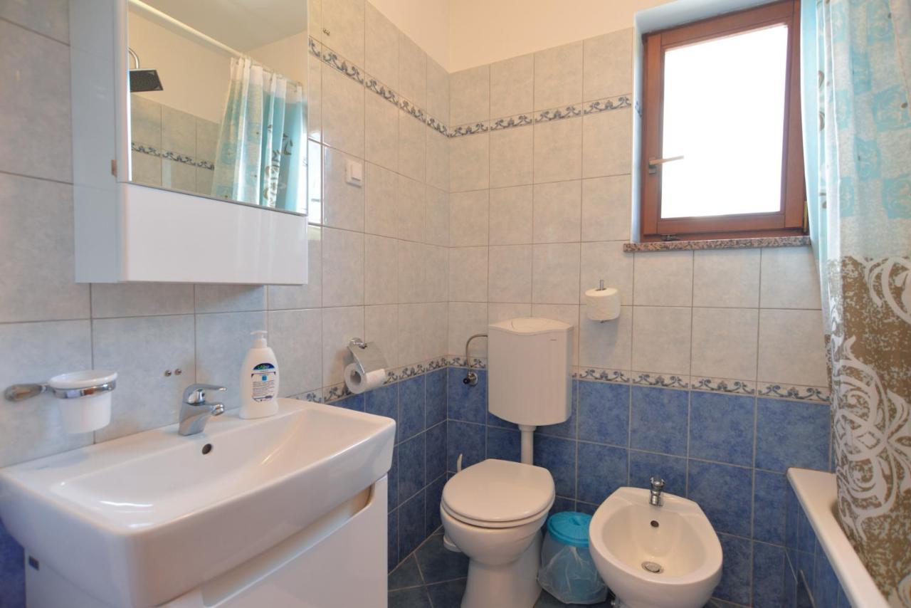 Apartments Elvis 1299 เวอร์ซาร์ ภายนอก รูปภาพ